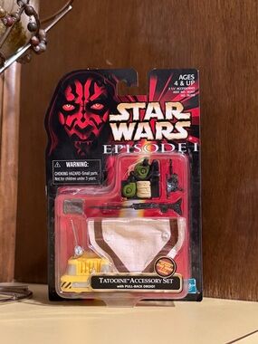 Star Wars Tatooine Accessory Set w/ Pull-Back Droid – Sealed Hasbro 1999